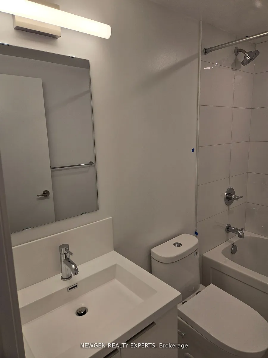 Building Photo - 238 Simcoe St #1705
