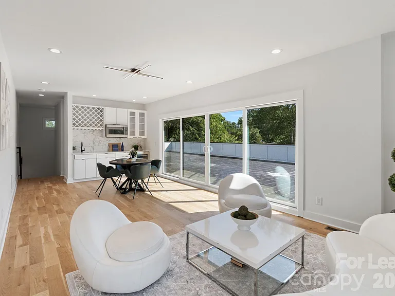 3008 Holt St — Photo 39