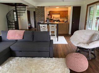 1405 Mountain Lake Rd, Mountain Lake, MN 56159