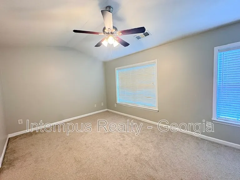 904 Prestwyck Ct — Photo 14