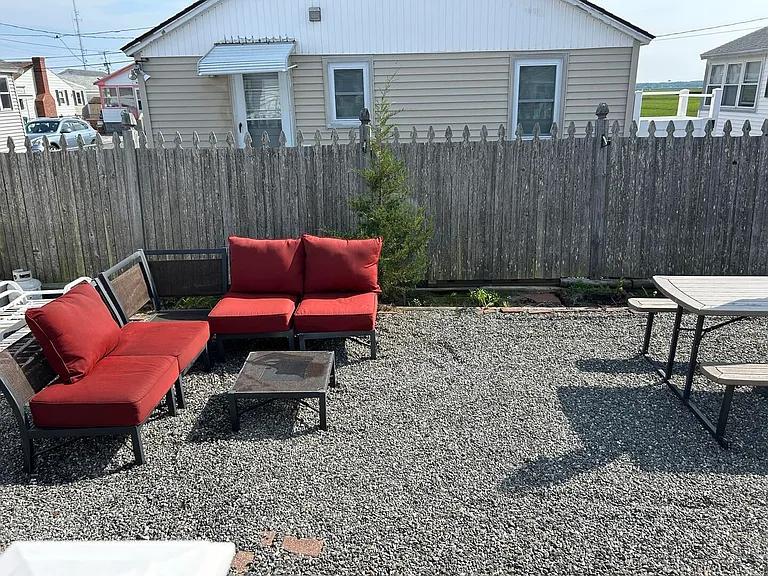 23 Diane Ln — Photo 28