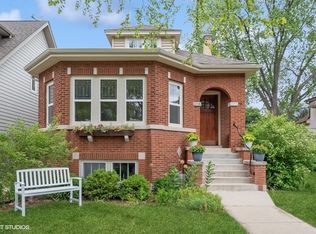 6708 W Albion Ave, Niles, IL