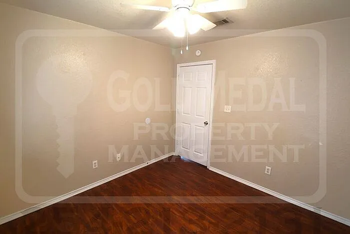 2806 Cantabrian Dr — Photo 11
