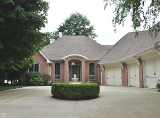 8821 Stonebriar Dr, Indianapolis, IN 46259