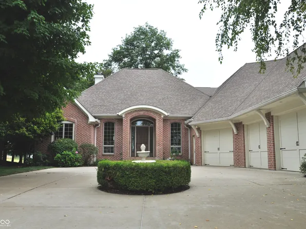 8821 Stonebriar Dr, Indianapolis, IN 46259