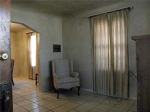 2nd image of 5926 E Yandell Dr