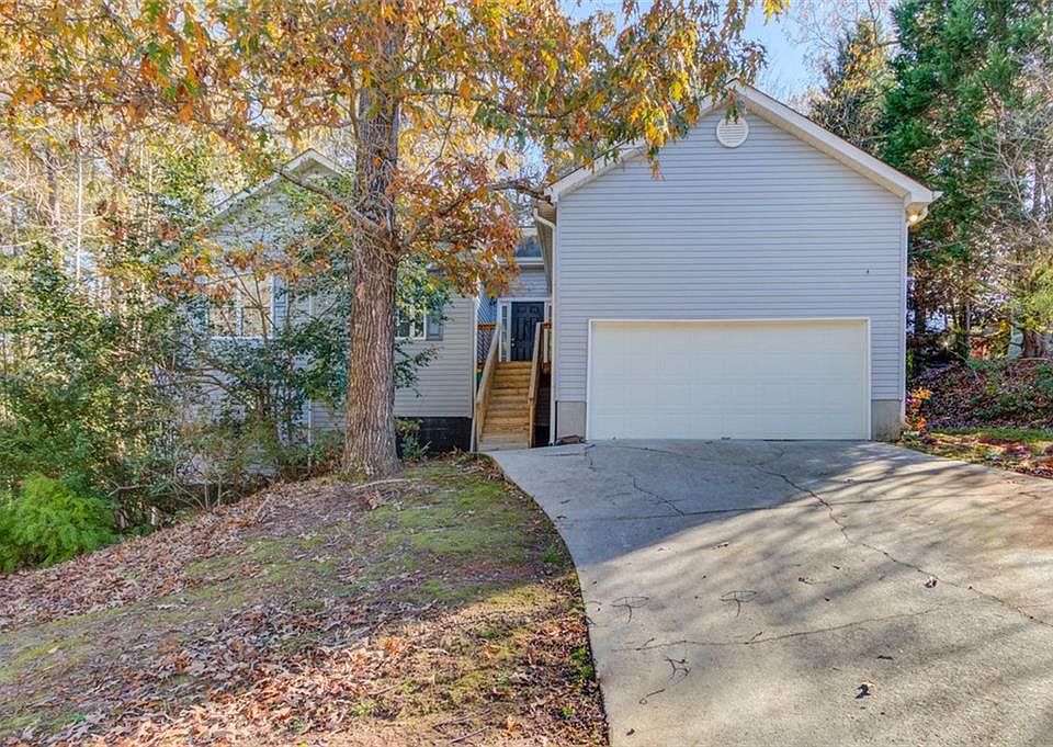 1st image of 3065 Cove Crossing Dr