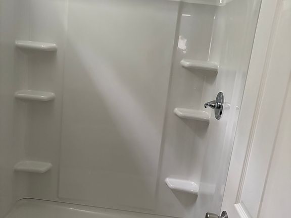 3rd image of 175 Morgan Rd