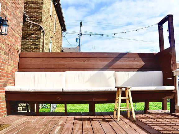 Custom built-in bench on back deck