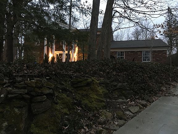 2nd image of 9444 Stover Ln