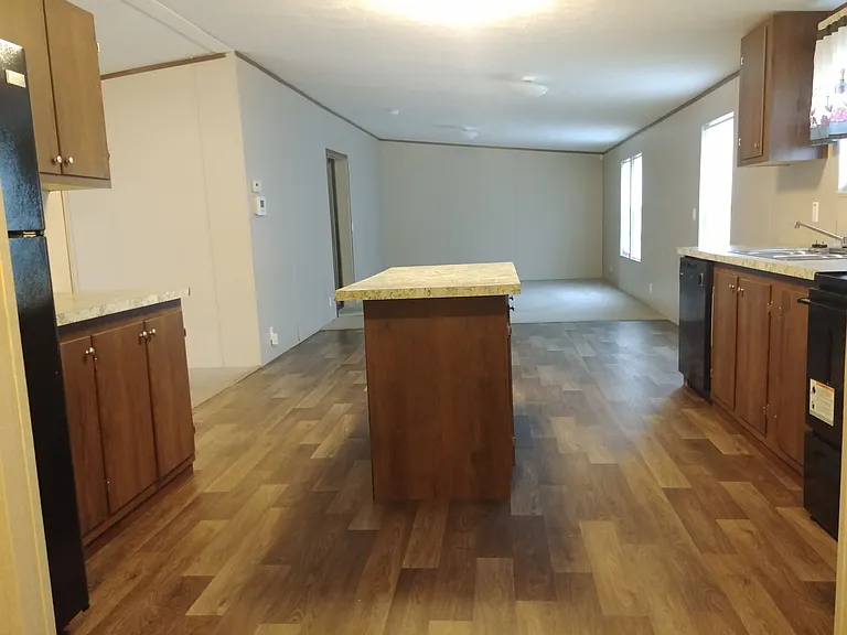 Evergreen Estates — Photo 25