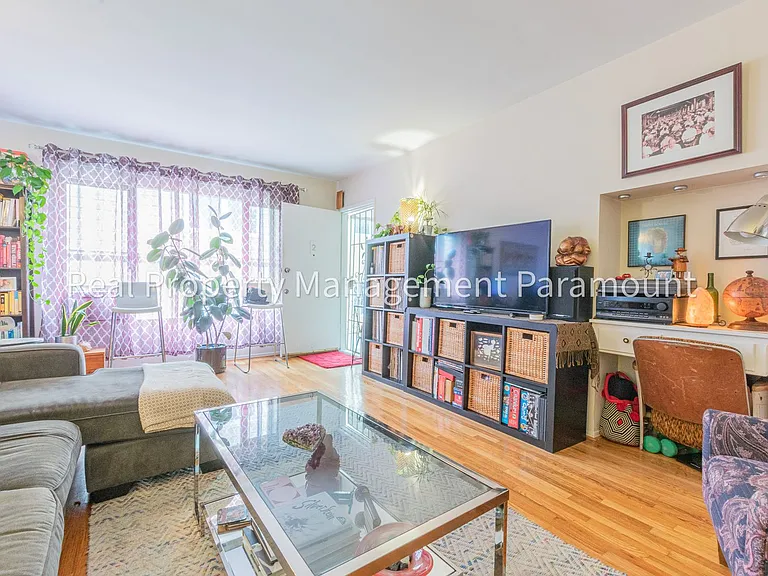 8016 Blackburn Ave #2 — Photo 5