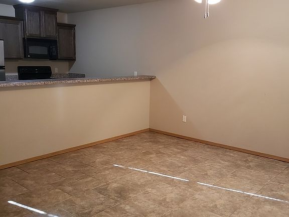 3rd image of 1540 N 24th St Side B