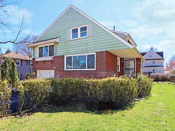2nd image of 260 Shepard Ave