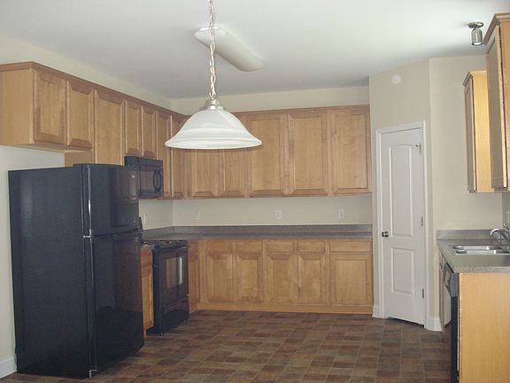 4th image of 305 Ironwood Dr