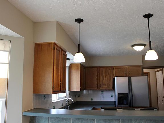 4th image of 119 Brooksedge Dr