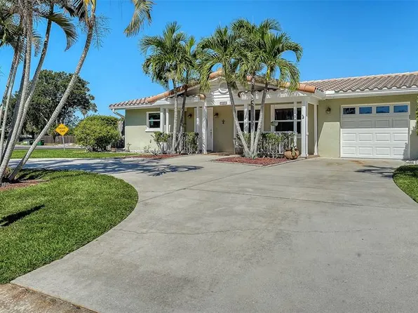 3507 Pinecrest St, Sarasota, FL 34239