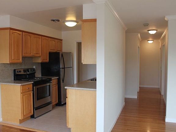 3rd image of 7630 Geary Blvd APT 102