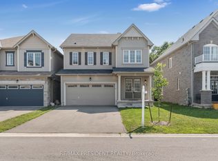 7704 Tupelo Cres, Niagara Falls, ON L2H 3R8