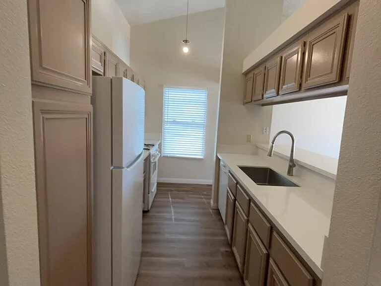 3927 Broken Oak Ln — Photo 6