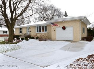 2122 E Miner St, Arlington Heights, IL