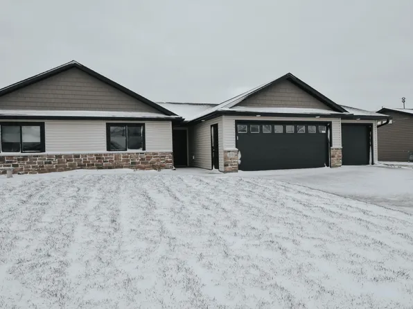 311 11th St, Goodhue, MN 55027