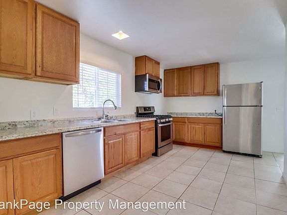 4th image of 4370 35th St
