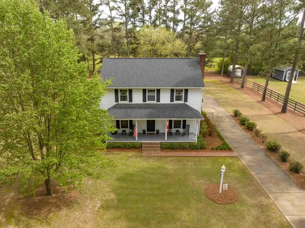 185 Highland Dr, Lillington, NC 27546