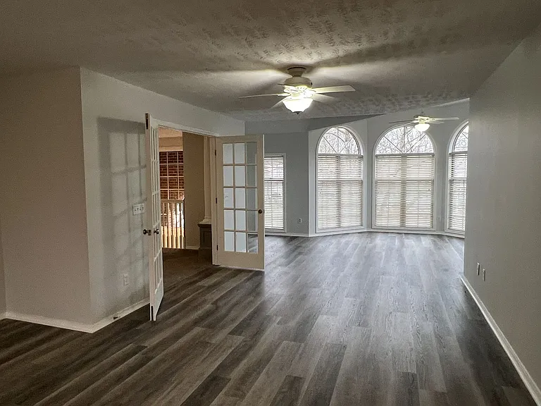 2149 S Cedar Hill Ave — Photo 13