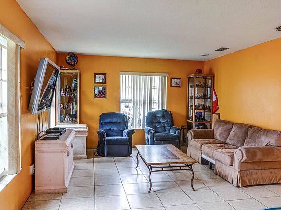 2nd image of 2086 N Powers Dr