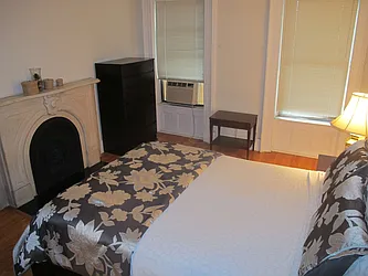 Rented by Picture Realty Inc.