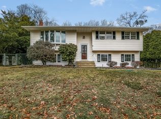 12 Bridle Ln, Budd Lake, NJ 07828