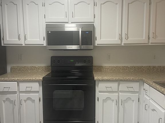 3rd image of 2505 W Broad St APT 311