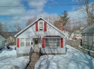 7 Griffin St, Gloversville, NY 12078