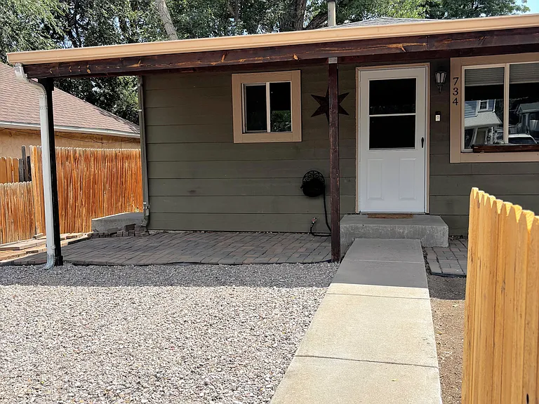 734 Quitman St — Photo 2