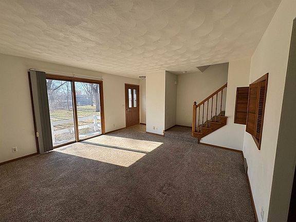 4th image of 225 Ba Wood Ln