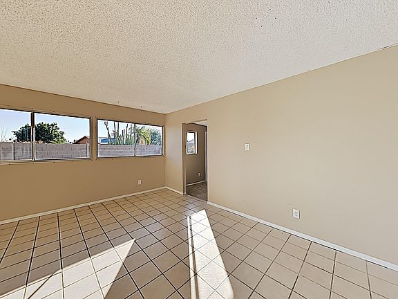 4th image of 3529 W Acapulco Ln