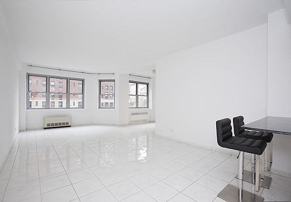 2nd image of 80 Park Ave APT 4M