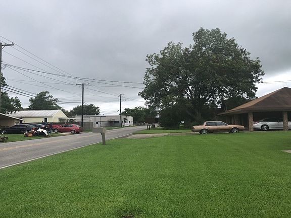 4th image of 203 Landry Dr