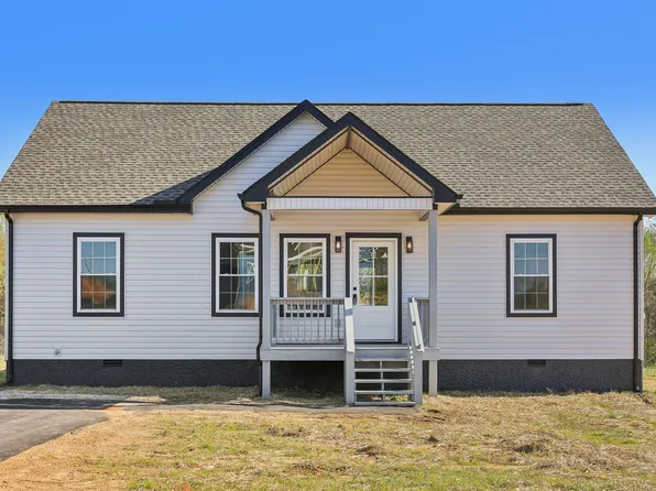 236 Amos Cir, Lafayette, TN