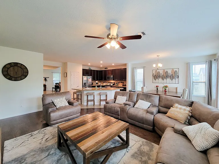 5046 Longlane Dr — Photo 18