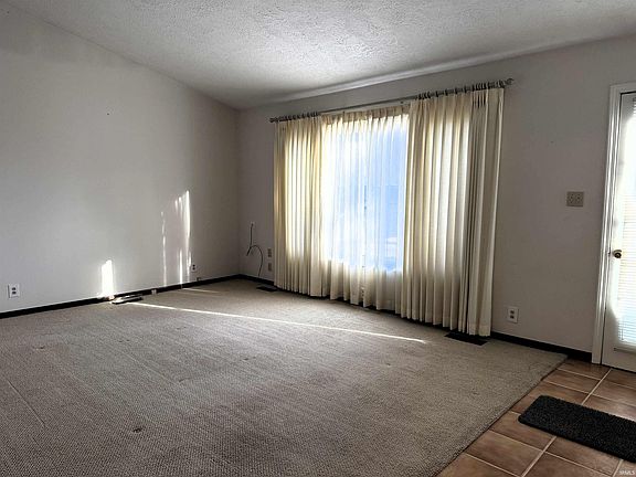 5th image of 294 W Landing Ter