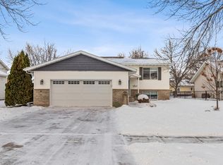 926 16th Ave E, West Fargo, ND 58078