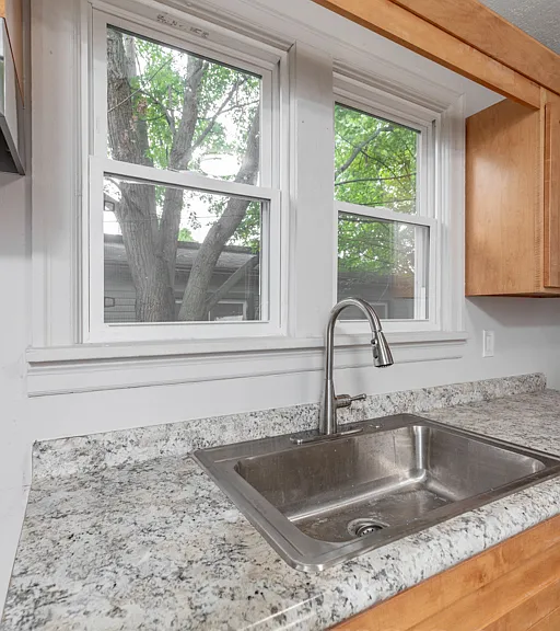 1738 Harrisburg Rd NE — Photo 6