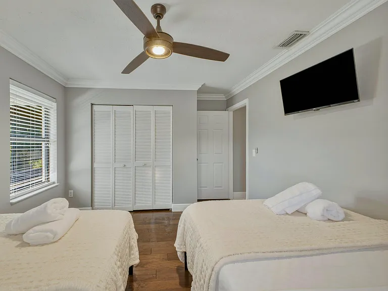 1127 Sea Pines Way — Photo 6