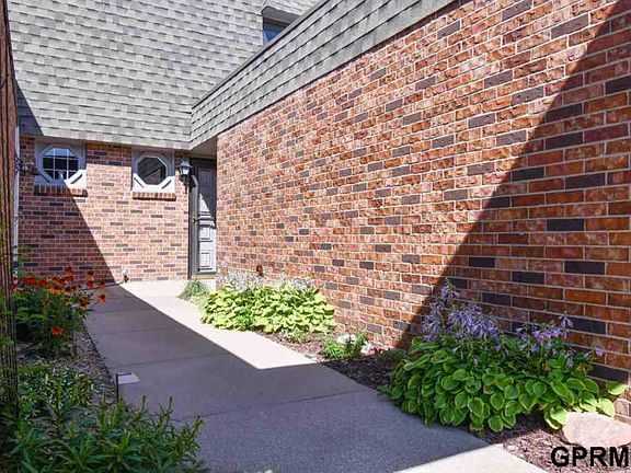 4th image of 3416 Neerpark Dr