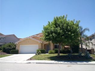 27897 Maywood Bend Dr, Menifee, CA 92585