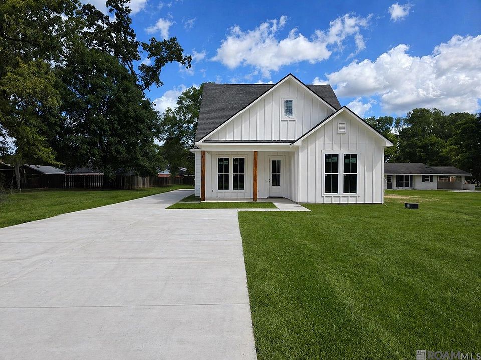 1st image of 12079 Pendarvis Ln