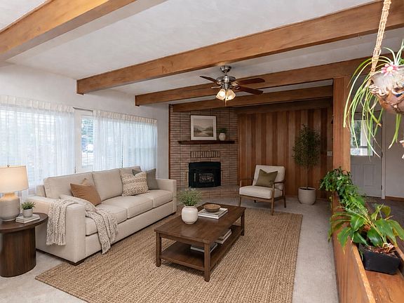 4th image of 2252 Redlands Ct