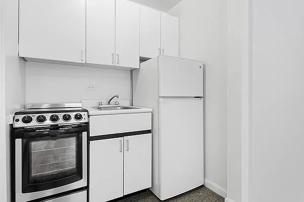 Rented by REAL New York | media 9